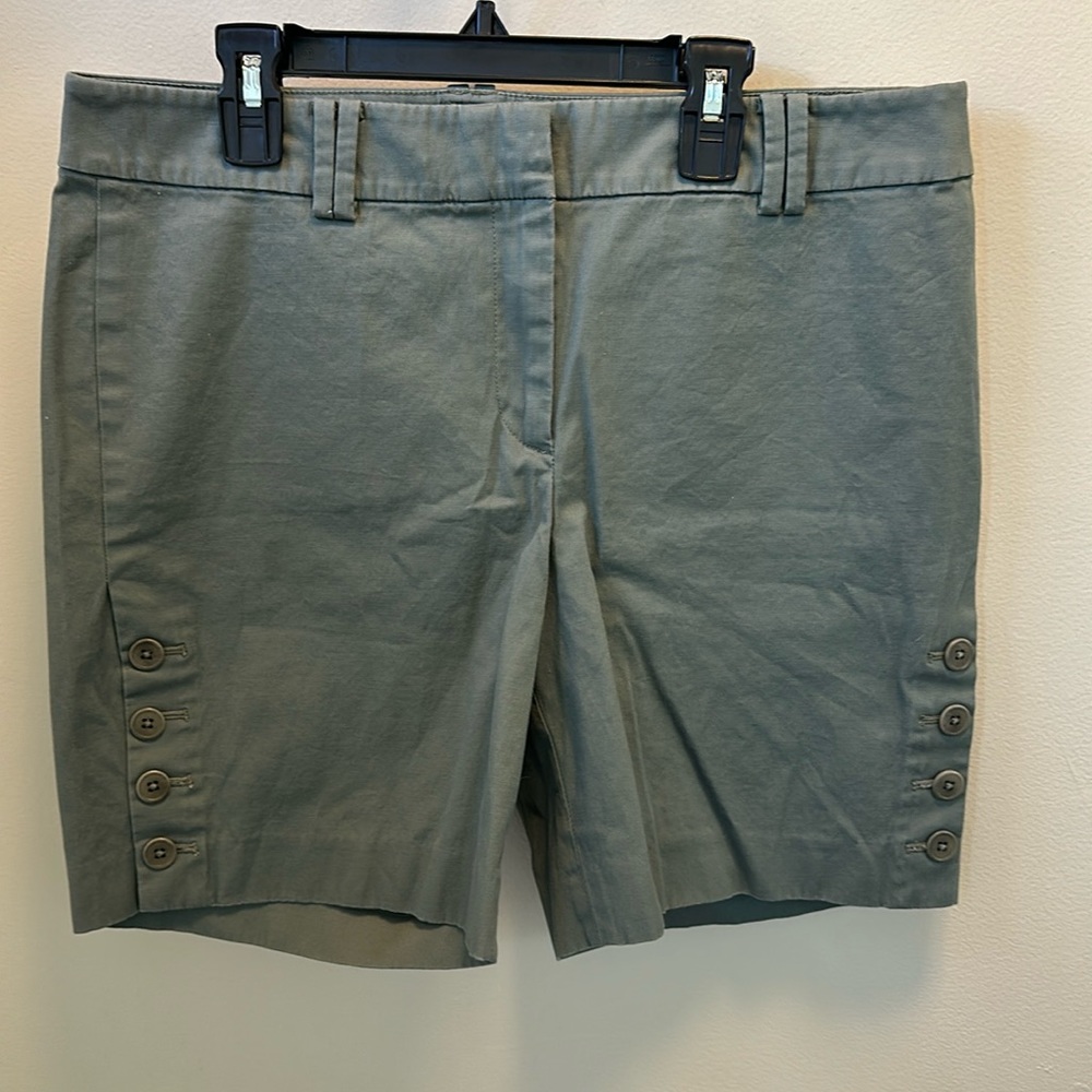 Talbots Chino women’s shorts size 8